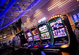 Slots settle per spin with no external event wait Slot games Aviator Sweet Bonanza Gates of Olympus Fortune Tiger Mahjong Ways